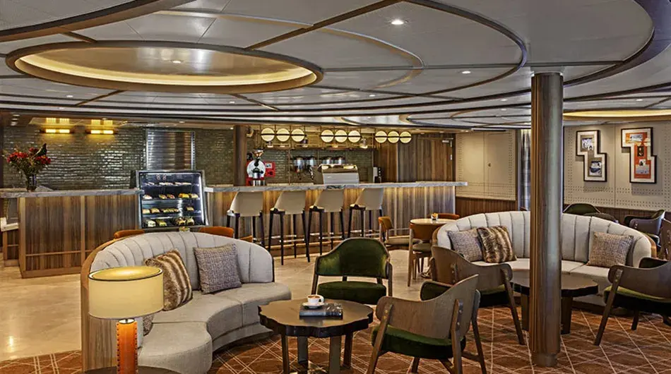 Bar and lounge