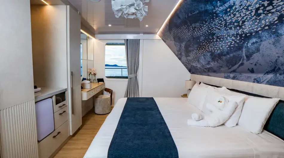 M/C Monique Catamaran Single