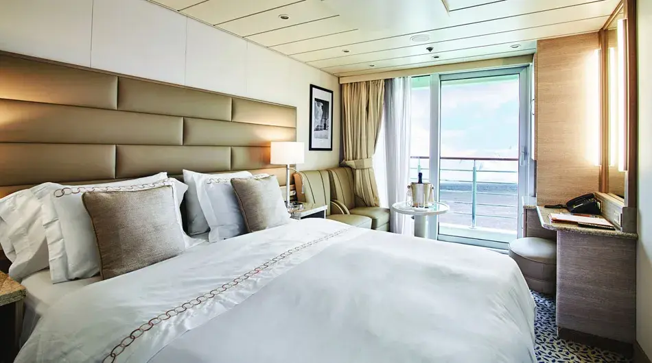 Heritage Discoverer Superior Stateroom