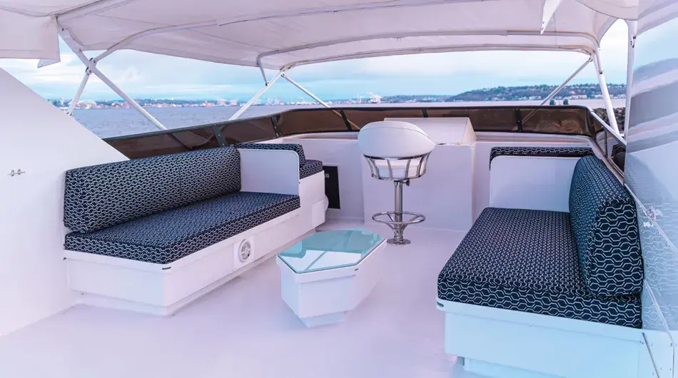 galaxy-stella-rooftop-galapagos-cruises