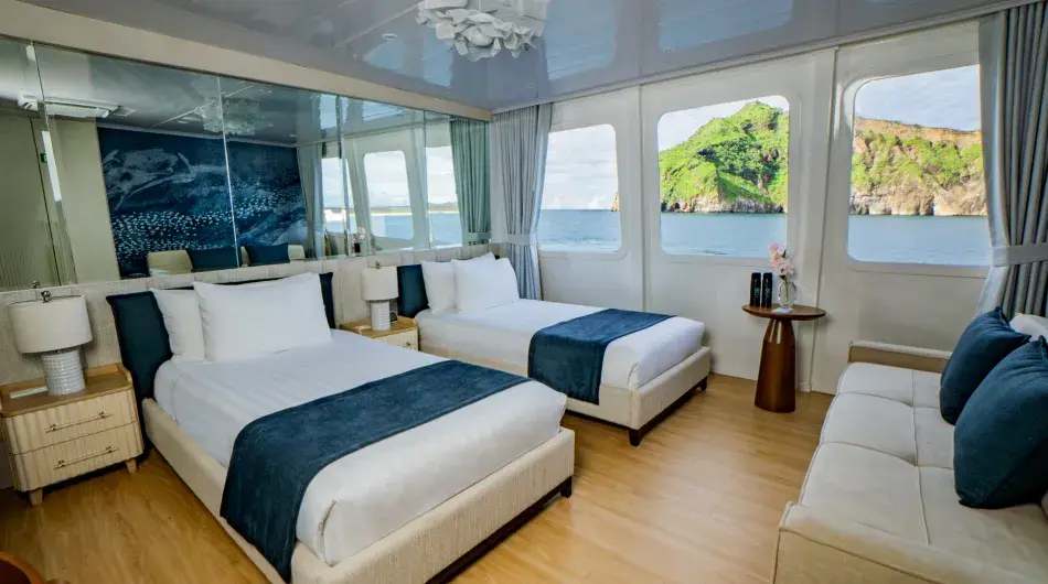 M/C Monique Catamaran Golden Stateroom twin