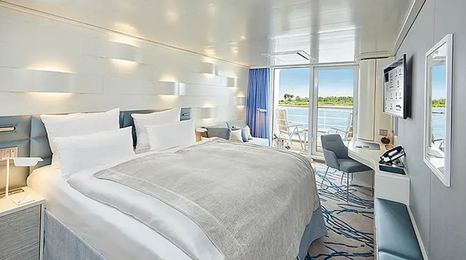 Hanseatic Inspiration Balcony Cabin: ctsy Hapag Lloyd Cruises