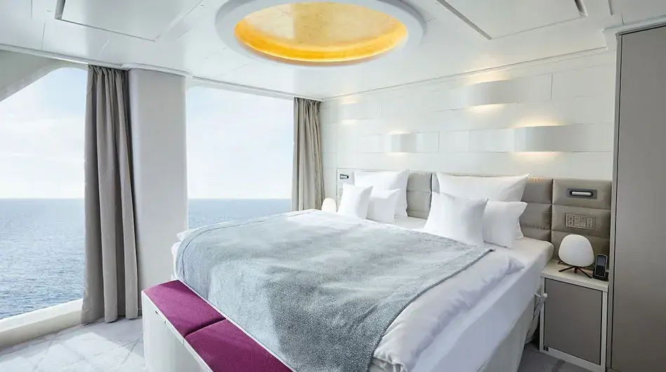 Hanseatic Inspiration Grand Suite : ctsy Hapag Lloyd Cruises