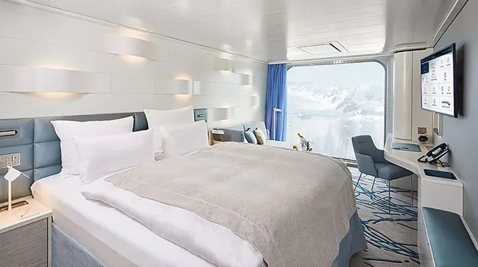 Hanseatic Inspiration Panoramic Cabin: ctsy Hapag Lloyd Cruises