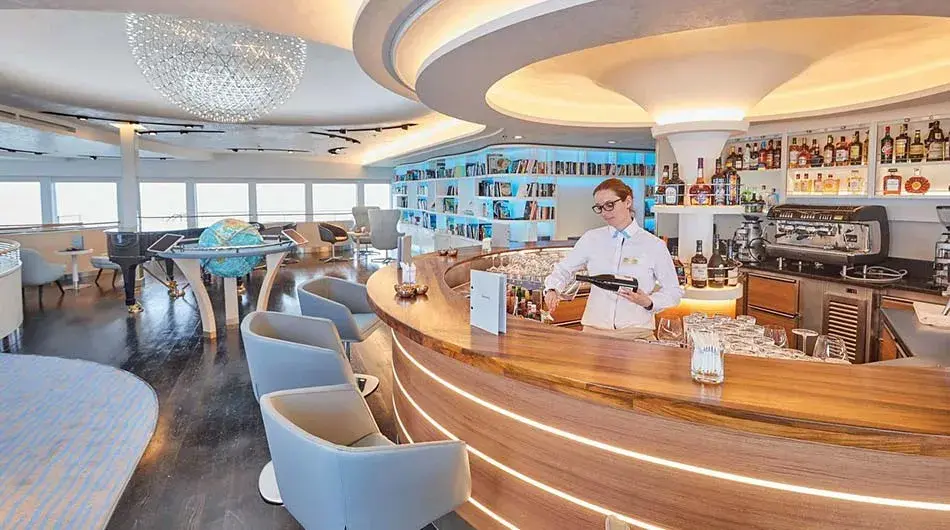 Hanseatic Inspiration Observation Lounge Bar: ctsy Hapag Lloyd Cruises