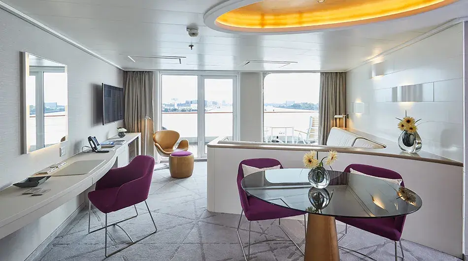 Hanseatic Inspiration Grand Suite living area: ctsy Hapag Lloyd Cruises