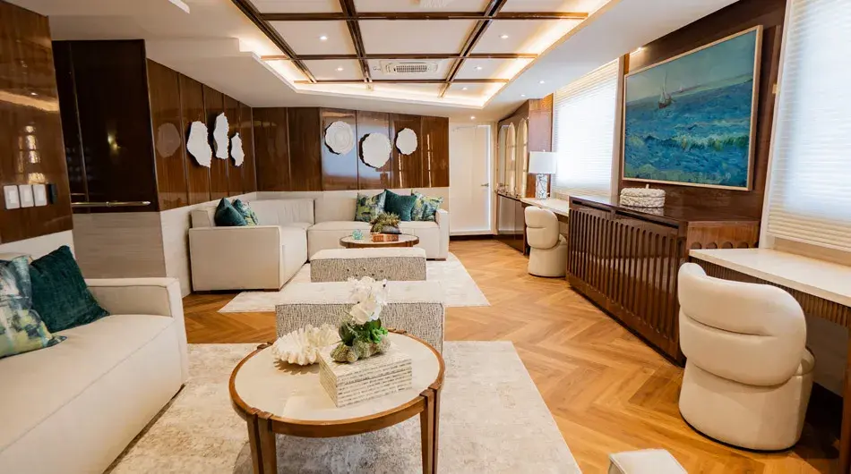 Grand Ocean Spray Galapagos Cruise Ship - Lounge Area Grand Ocean Spray Galapagos Cruise Ship - Lounge Area