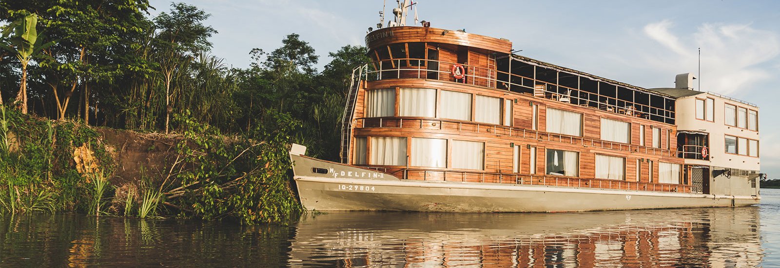 Delfin Amazon River cruise