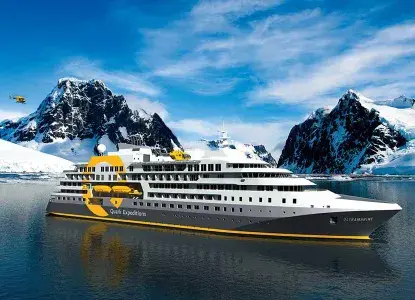  Polar expedition cruising 