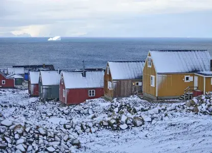 Iceland VS Greenland – Which is Better on Arctic Expeditions? Iceland VS Greenland – Which is Better on Arctic Expeditions?