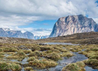 Panoramic view of Baffin Island, Canadian Arctic) 