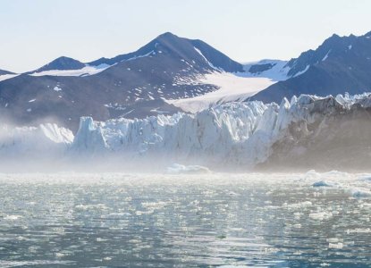  Monacobreen-Glacier_SV_HERO 