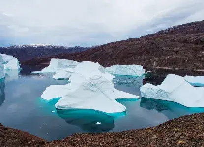 Scoresby-Sund-Iceberg-HERO.jpg Scoresby Sund Icebergs)