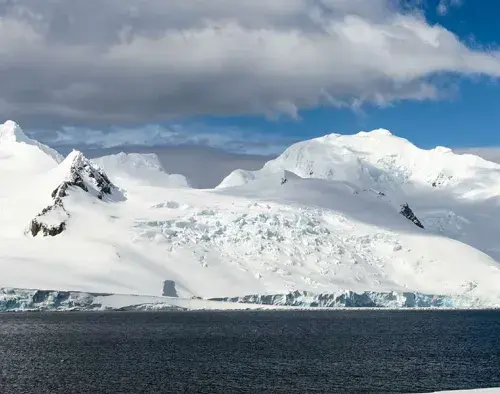 Classic Antarctica Air Cruise | Magellan Explorer