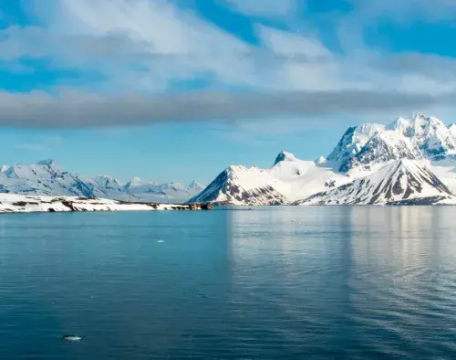 Spitsbergen: Realm of the Ice Bear | Douglas Mawson